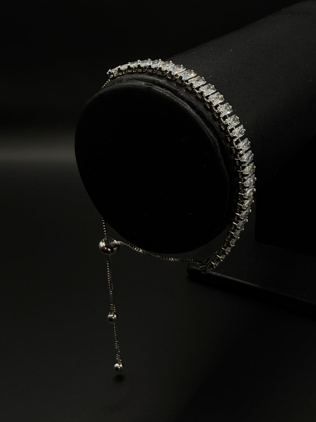 Pulso Baguette Ajustable Zirconias Plateado